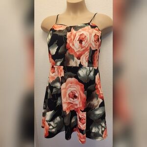 SKY PLUS Pink Floral Fitted Textured Mini Dress